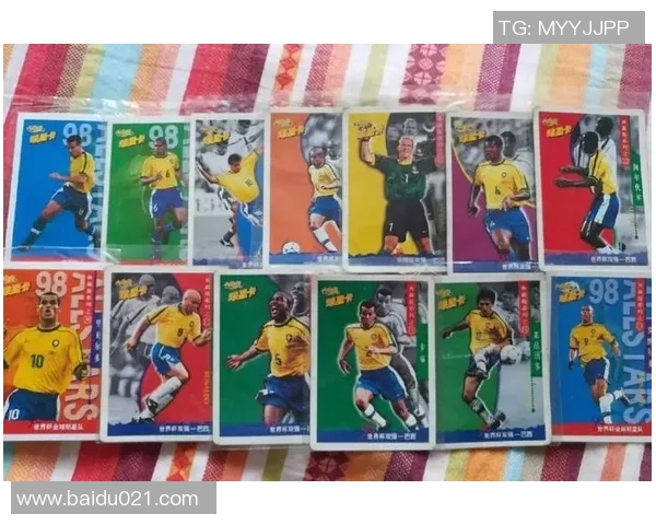 黑白光影下的激情绿茵诺亚尔足球球星卡收藏魅力 黑白光影下的激情绿茵诺亚尔足球球星卡收藏魅力