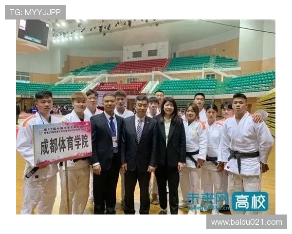 成都羽毛球队在世界锦标赛上的拼搏之路与荣耀时刻回顾 成都羽毛球队在世界锦标赛上的拼搏之路与荣耀时刻回顾